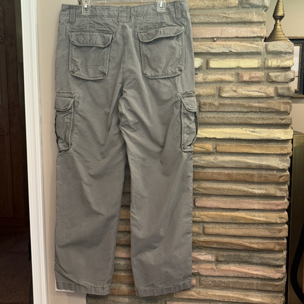 LL Bean Allagash Cargo Pants
Natural Fit Men's 35 x 32 Unisex Gender Neutral - Picture 6 of 14